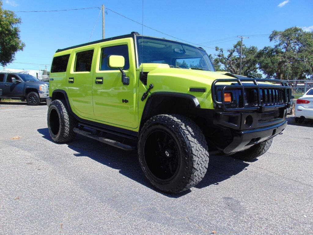Used 2004 HUMMER H2 w/ Preferred Equipment Group image 1