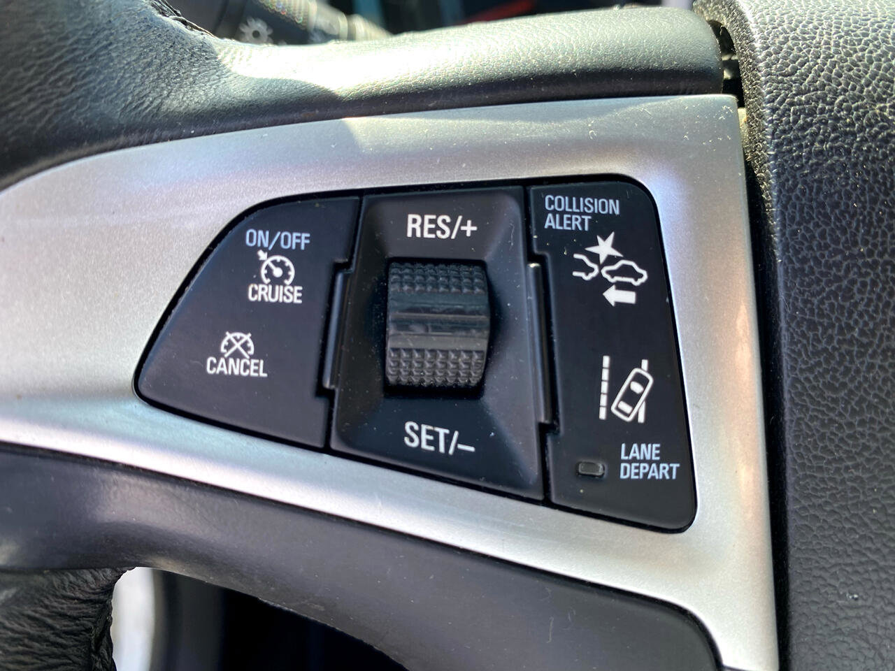 Used 2013 Chevrolet Equinox LT w/ Safety Package image 22