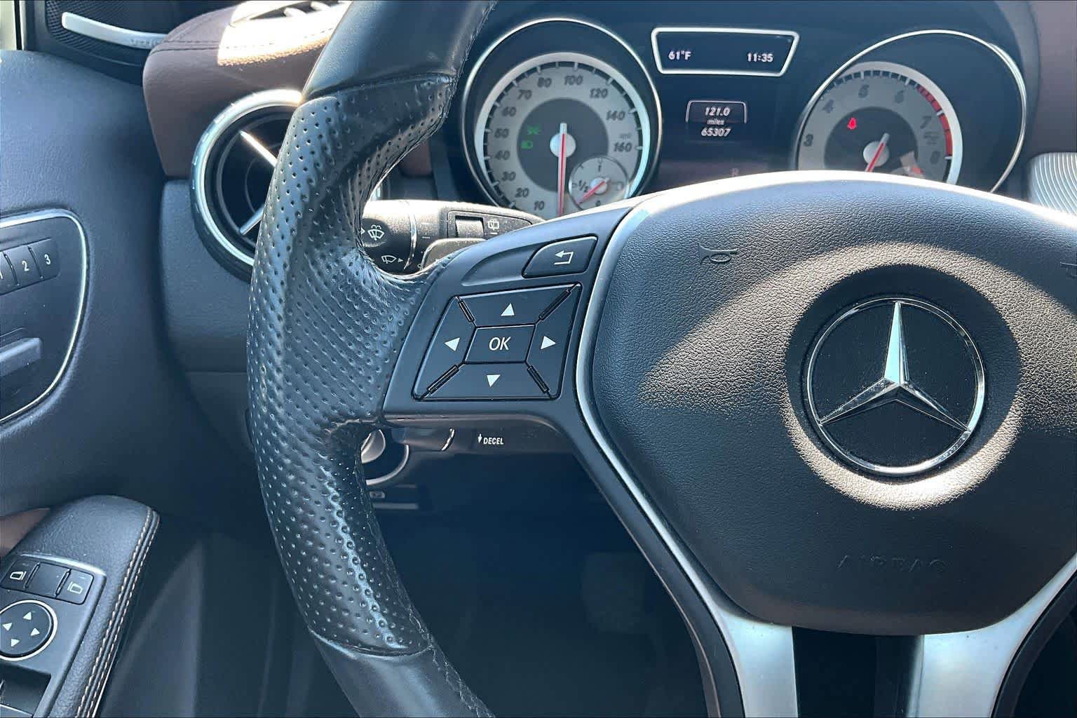 Used 2015 Mercedes-Benz GLA 250 4MATIC image 24