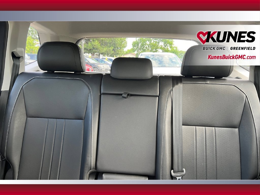 Used 2023 Volkswagen Tiguan SE AWD/4WD image 54
