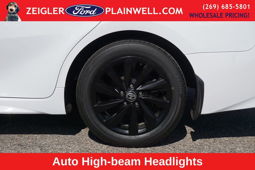 Used 2024 Toyota Camry SE image 9