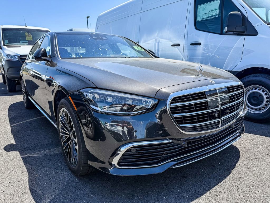 Used 2024 Mercedes-Benz S 580 4MATIC Sedan image 5