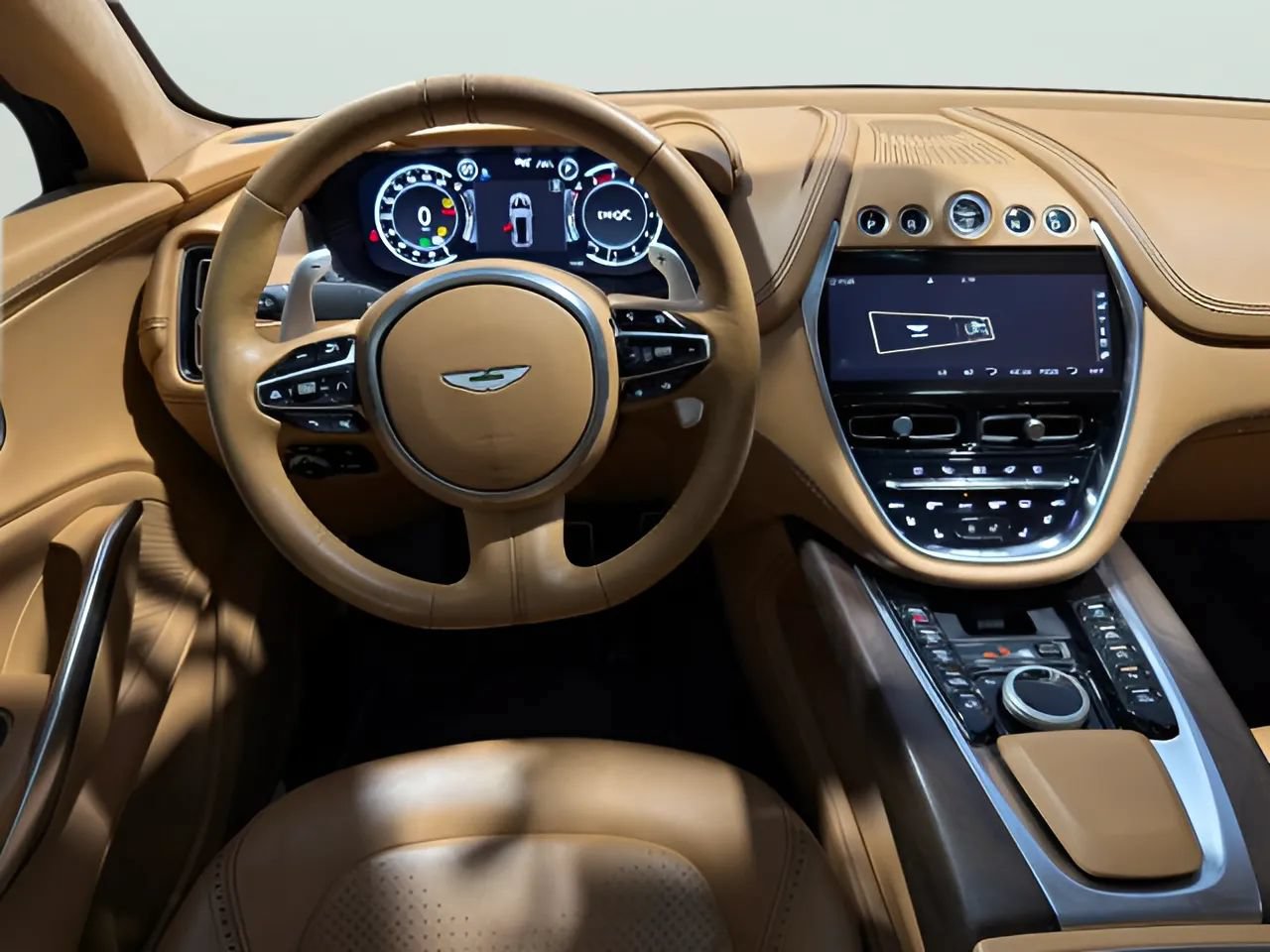 Used 2021 Aston Martin DBX AWD/4WD image 30