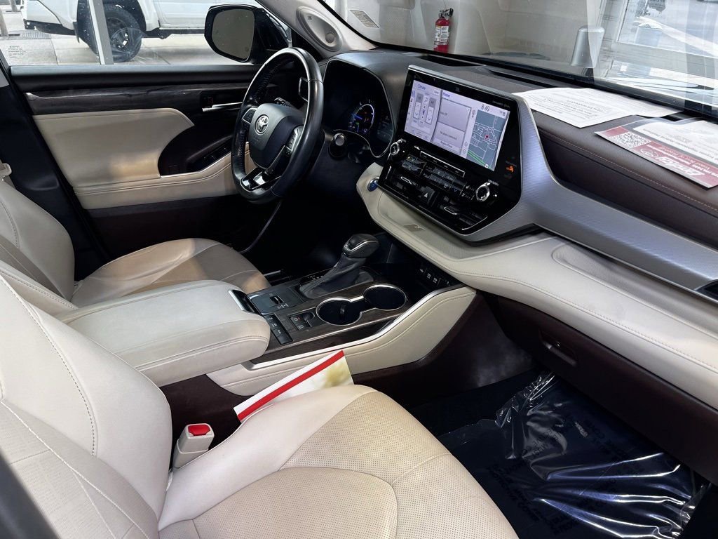 Certified 2020 Toyota Highlander Platinum image 53