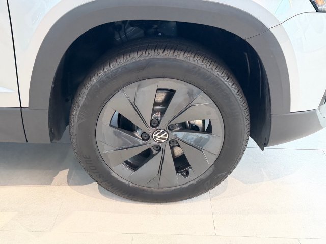 New 2027 Volkswagen Taos S FWD image 8