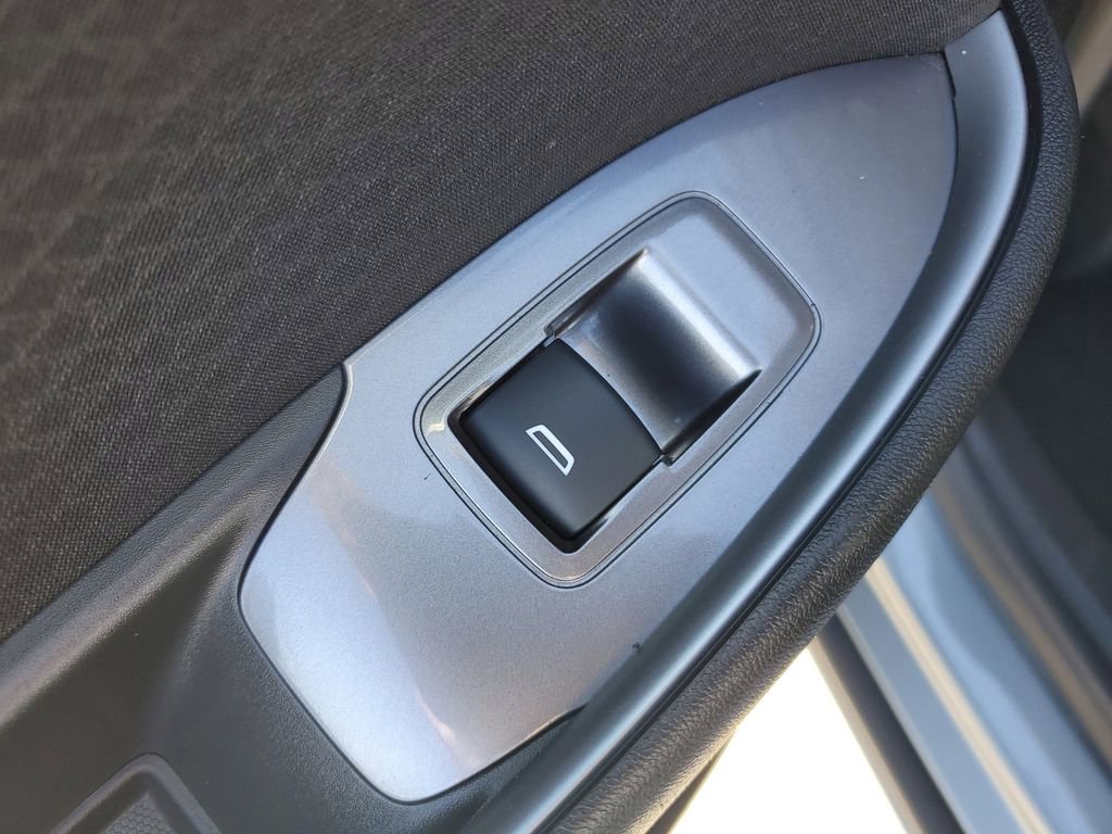 Used 2024 Chevrolet Malibu LT image 16