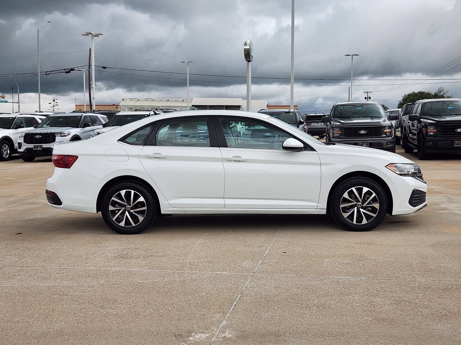 Used 2024 Volkswagen Jetta S FWD image 7