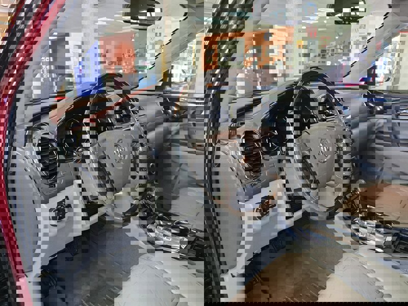 Used 2015 Buick Enclave Leather image 8