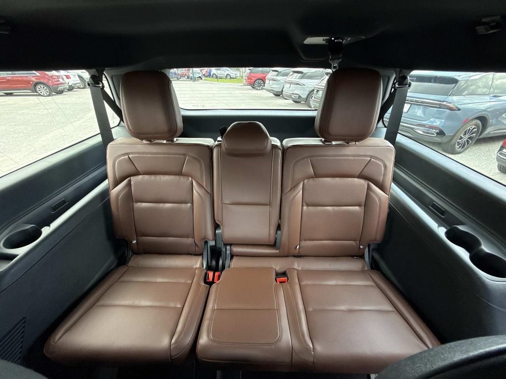 New 2026 Lincoln Navigator L Reserve AWD/4WD image 19