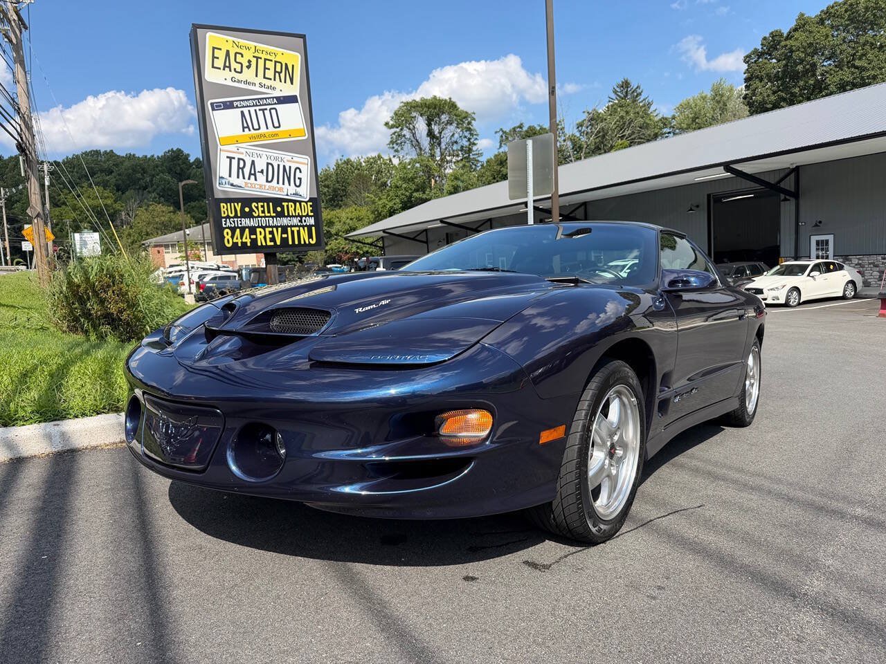Used 2002 Pontiac Firebird Trans Am RWD image 3