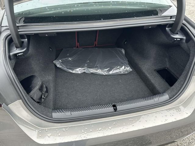 Used 2026 BMW 530i xDrive w/ Premium Package image 16