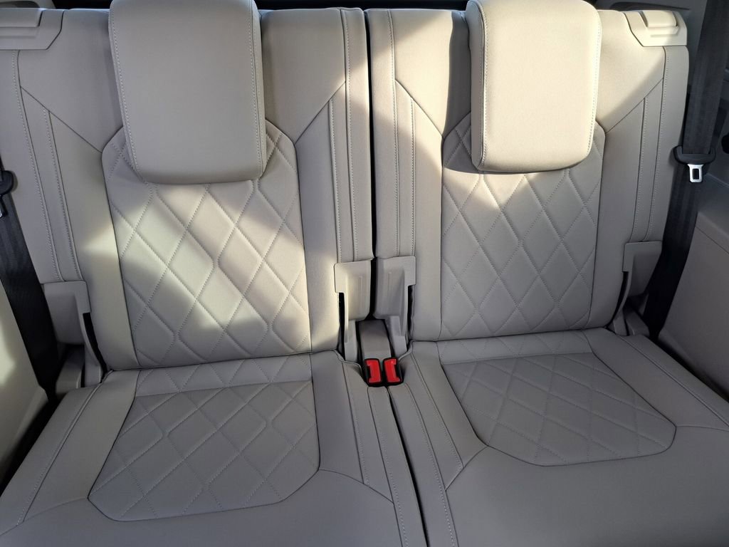 New 2026 Volkswagen Atlas SEL Premium R-Line image 21