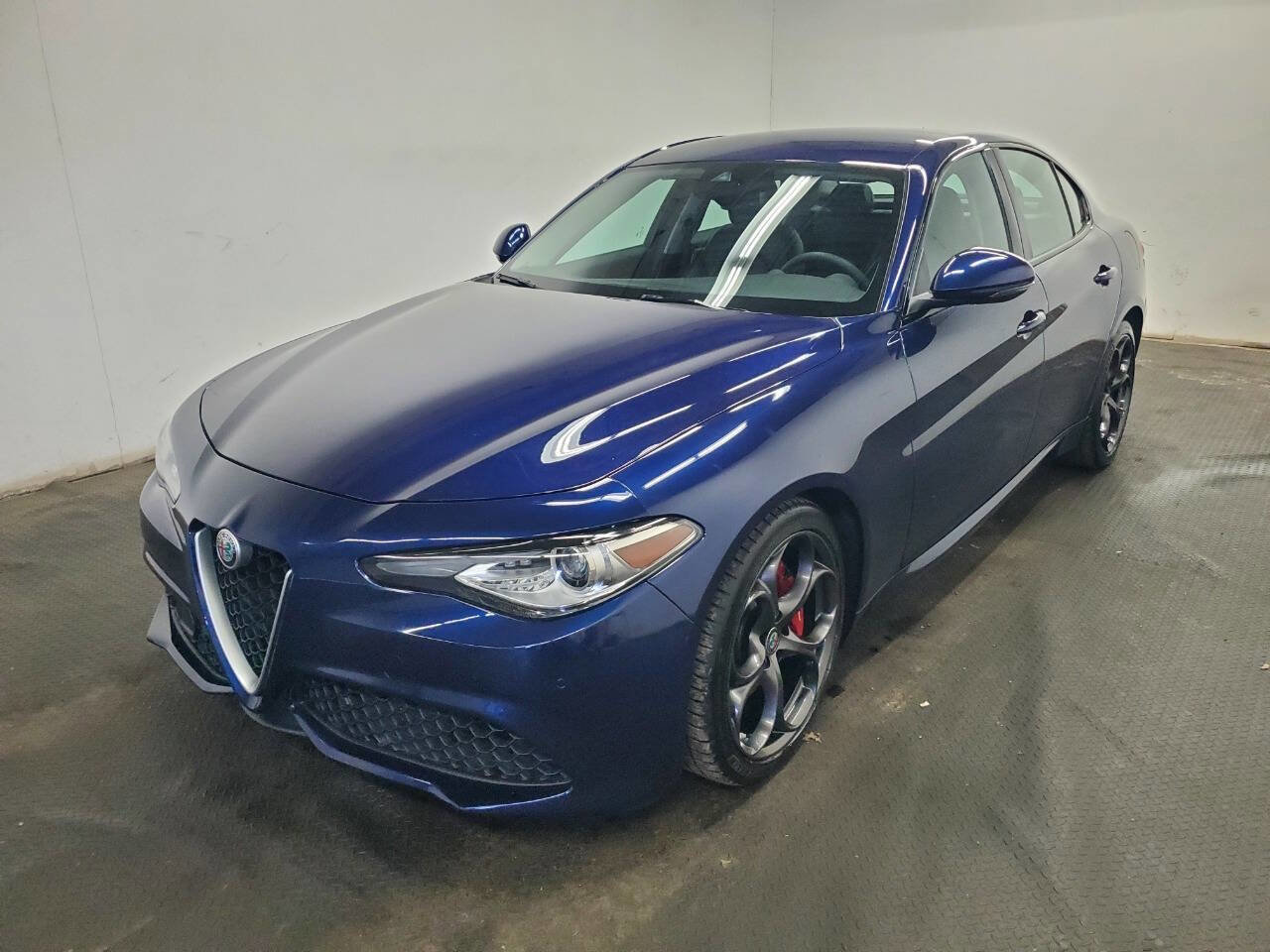 Used 2017 Alfa Romeo Giulia Ti w/ TI 19" Sport Package image 1