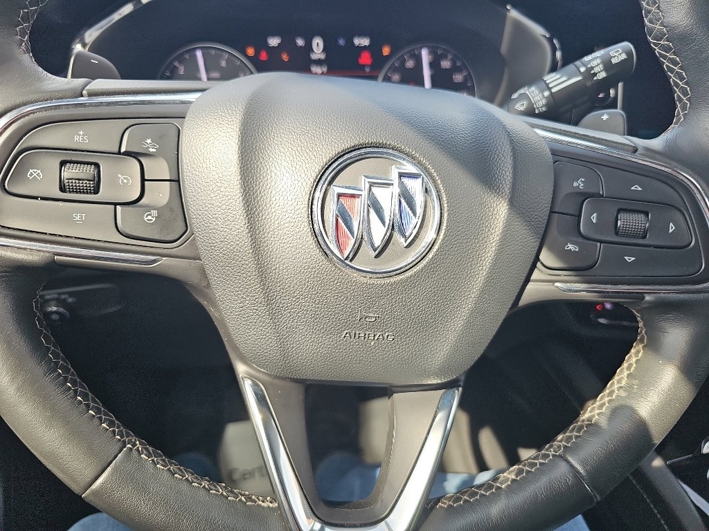 Used 2023 Buick Envision Essence image 13