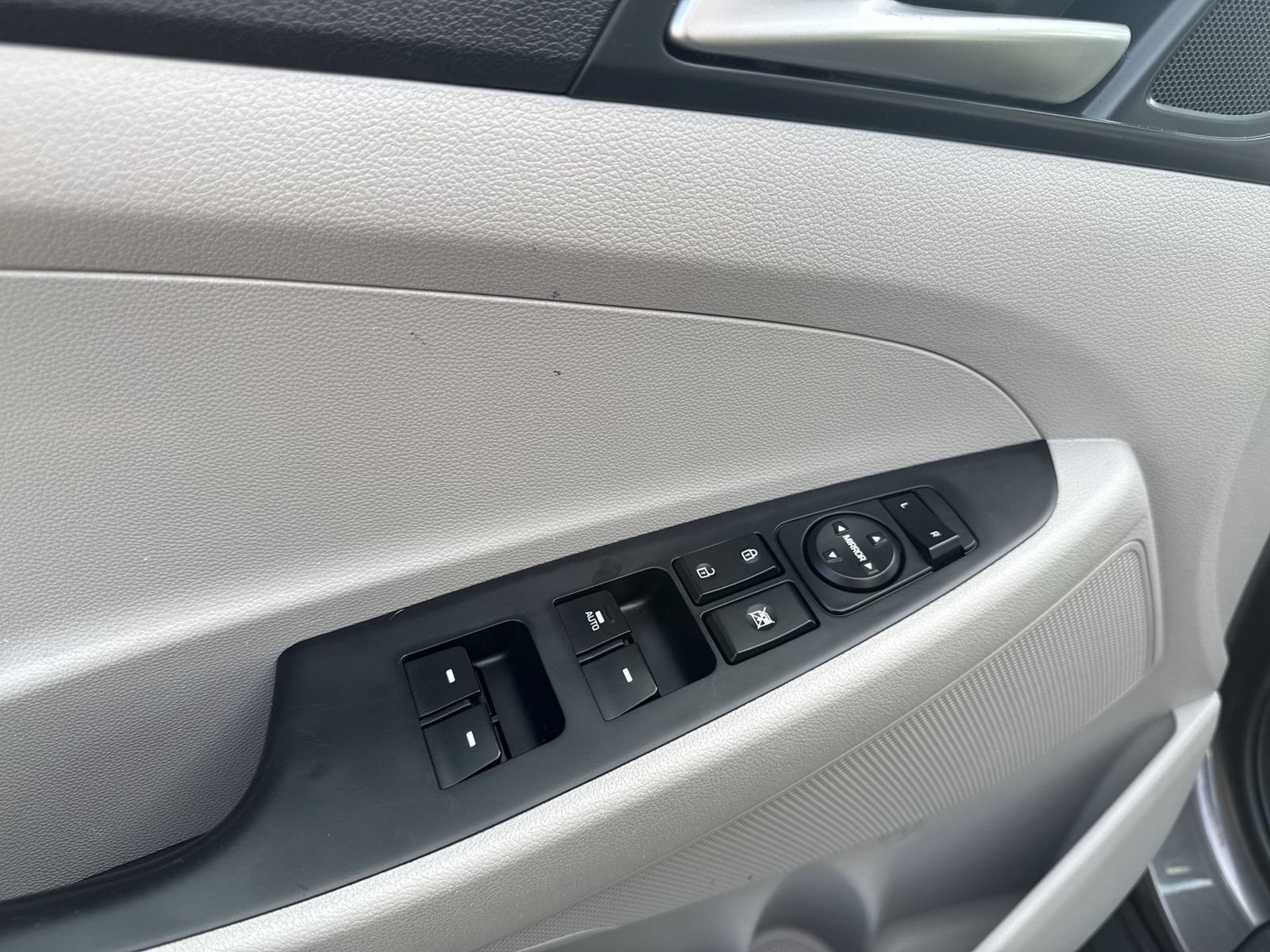 Used 2020 Hyundai Tucson Value AWD/4WD image 13