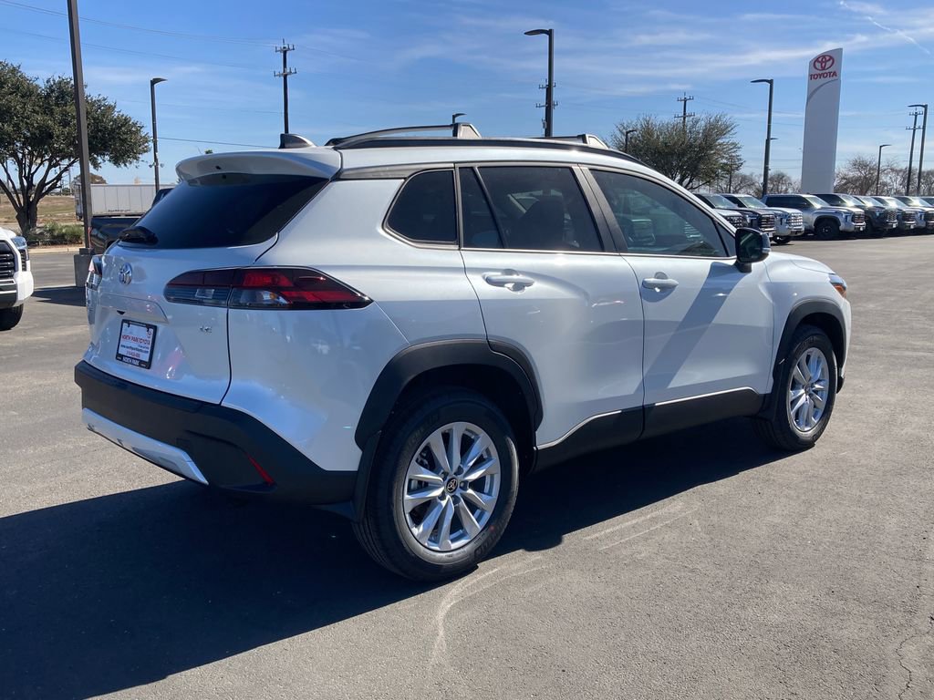 New 2026 Toyota Corolla Cross LE FWD image 5