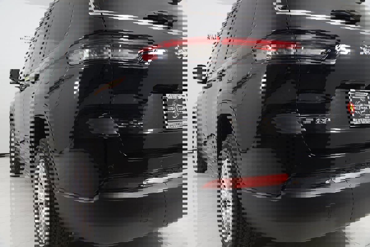 Used 2022 Jeep Grand Cherokee L Limited image 29