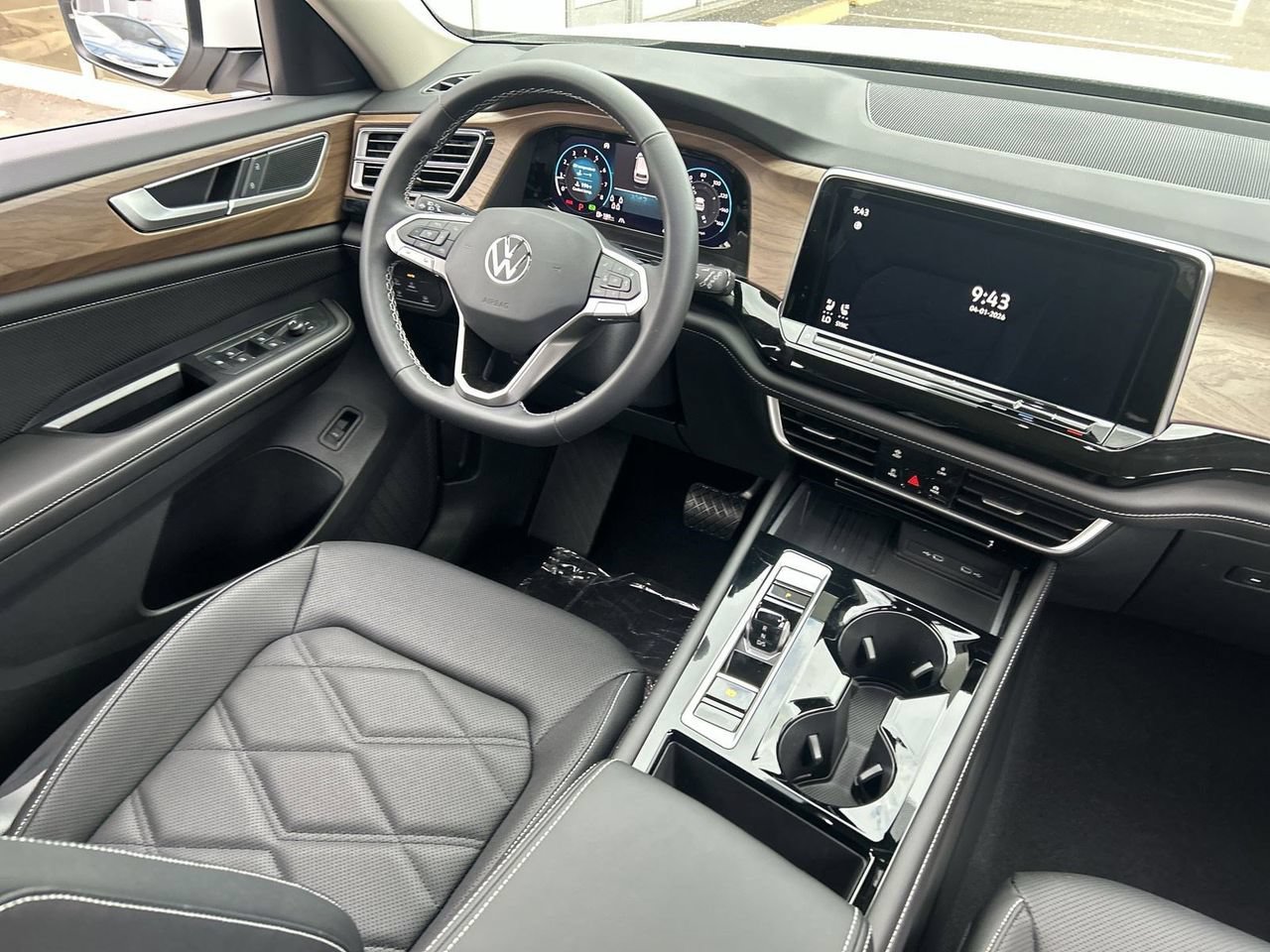 New 2026 Volkswagen Atlas SE FWD image 10