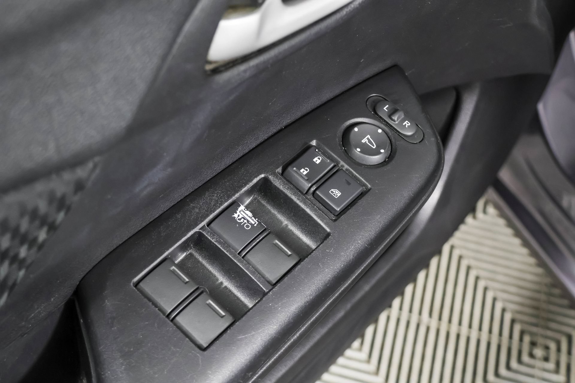 Used 2015 Honda Civic LX image 32