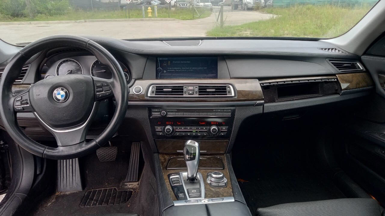 Used 2012 BMW 740Li image 14