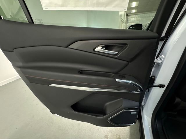 New 2026 Chevrolet Traverse Z71 w/ Enhanced Driving Package AWD/4WD image 9