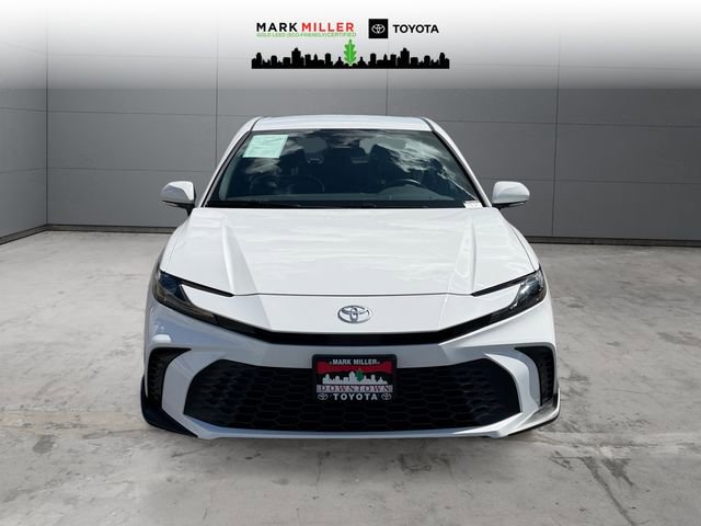 Used 2025 Toyota Camry SE image 8