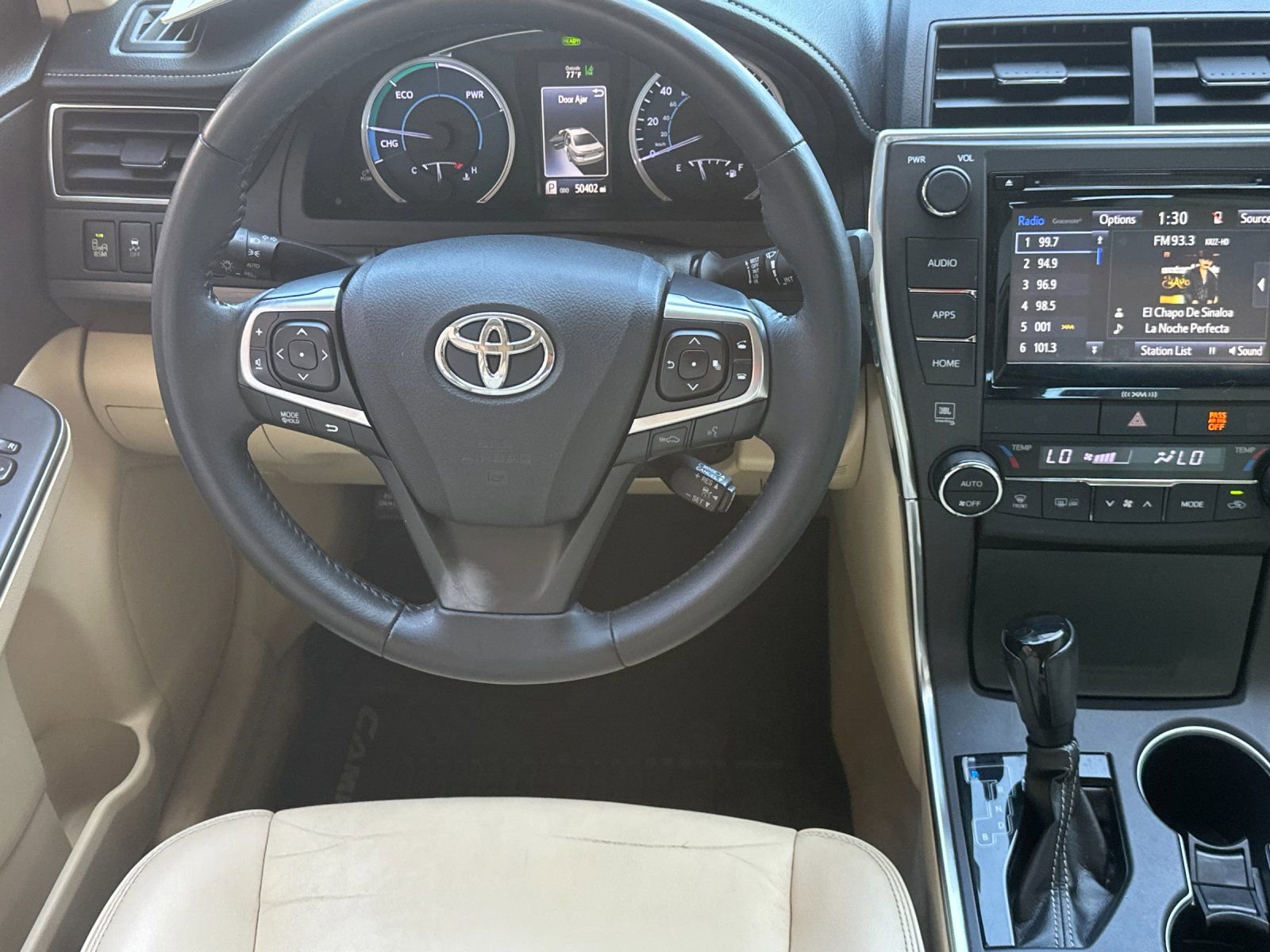 Used 2017 Toyota Camry XLE w/ Moonroof Package FWD image 14