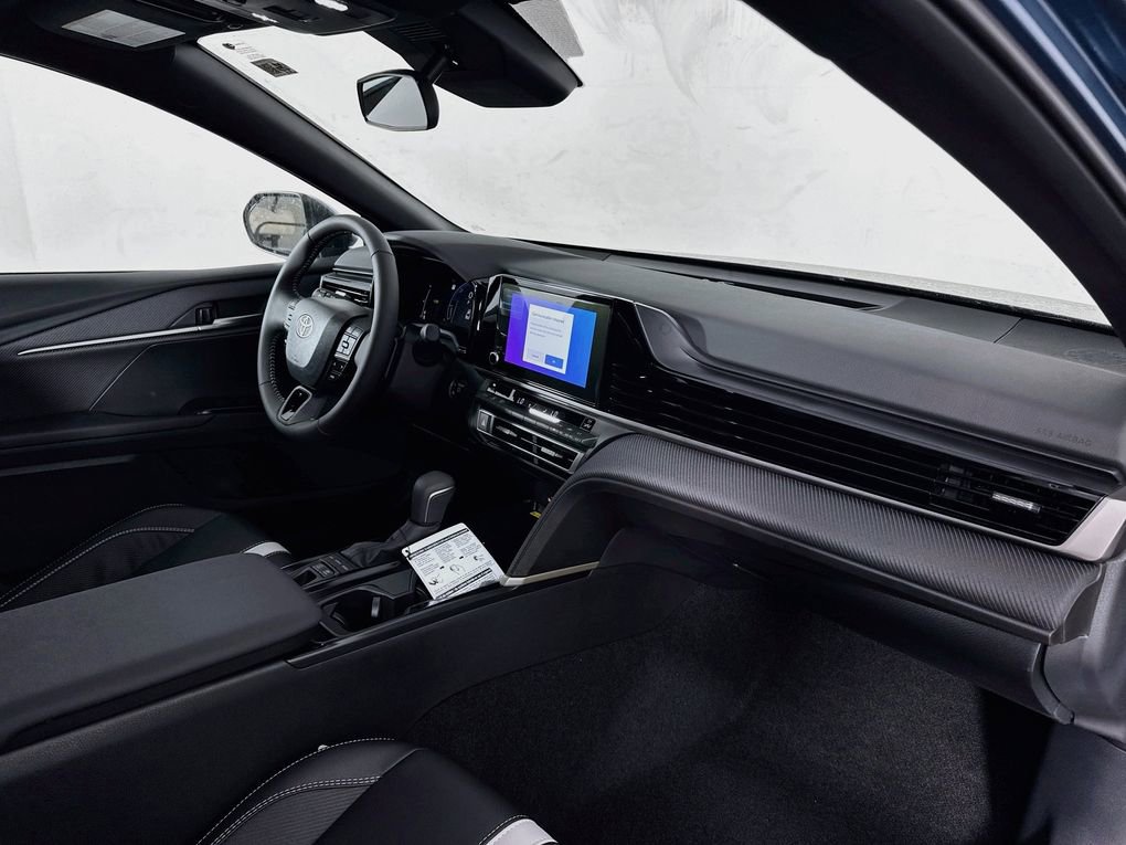 Used 2026 Toyota Camry SE FWD image 30