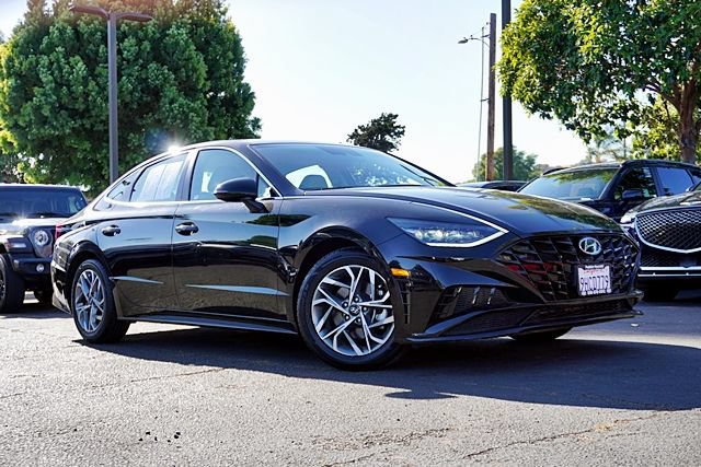 Certified 2023 Hyundai Sonata SEL FWD image 2