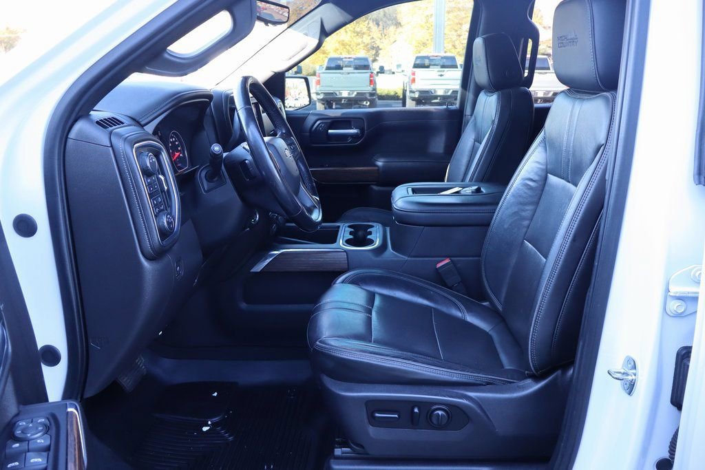 Used 2020 Chevrolet Silverado 1500 High Country w/ Technology Package image 4