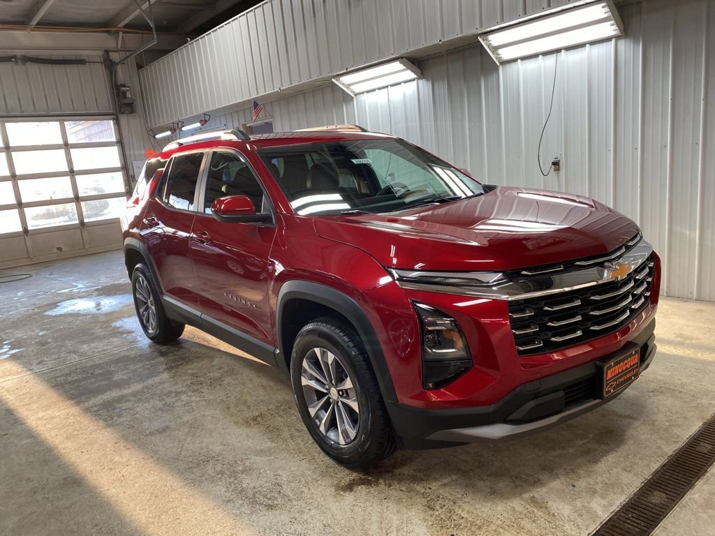 New 2026 Chevrolet Equinox LT w/ Convenience Package II AWD/4WD image 3