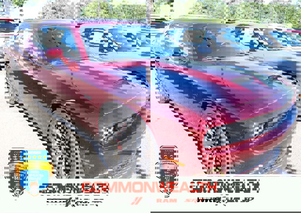 New 2023 Dodge Challenger R/T w/ Plus Package image 2