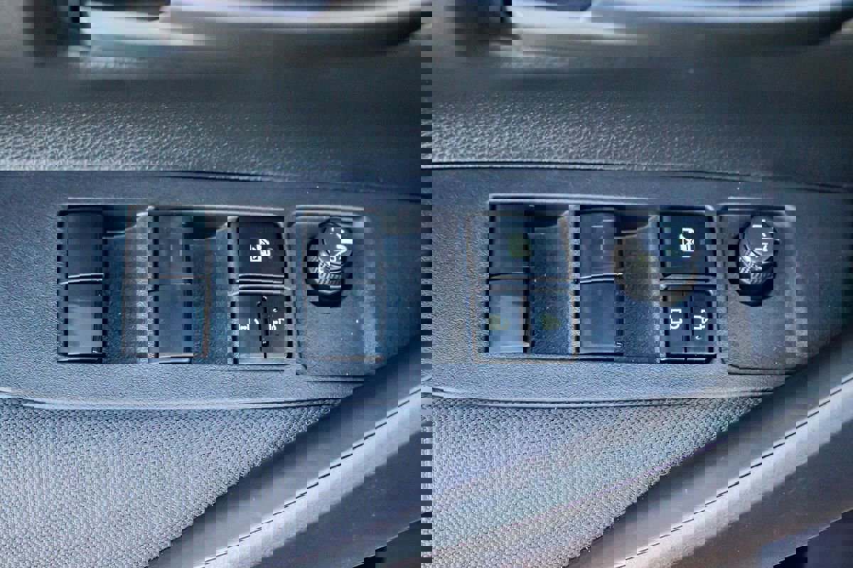 Used 2024 Toyota Corolla LE image 16