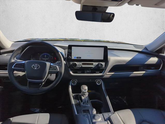 Certified 2026 Toyota Grand Highlander AWD image 27
