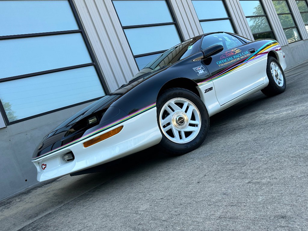 Used 1993 Chevrolet Camaro Z28 image 3