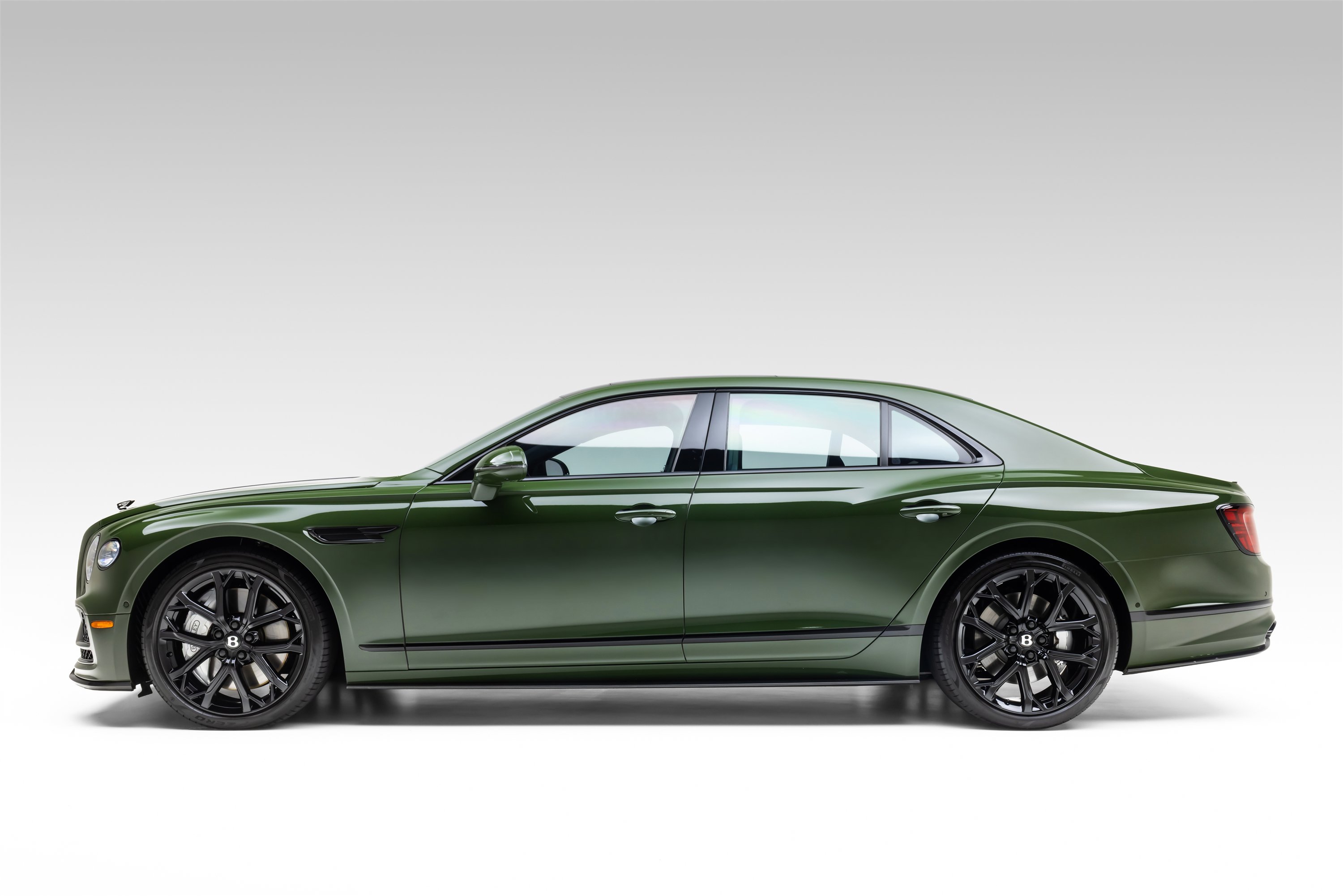 Used 2024 Bentley Flying Spur W12 AWD/4WD image 3