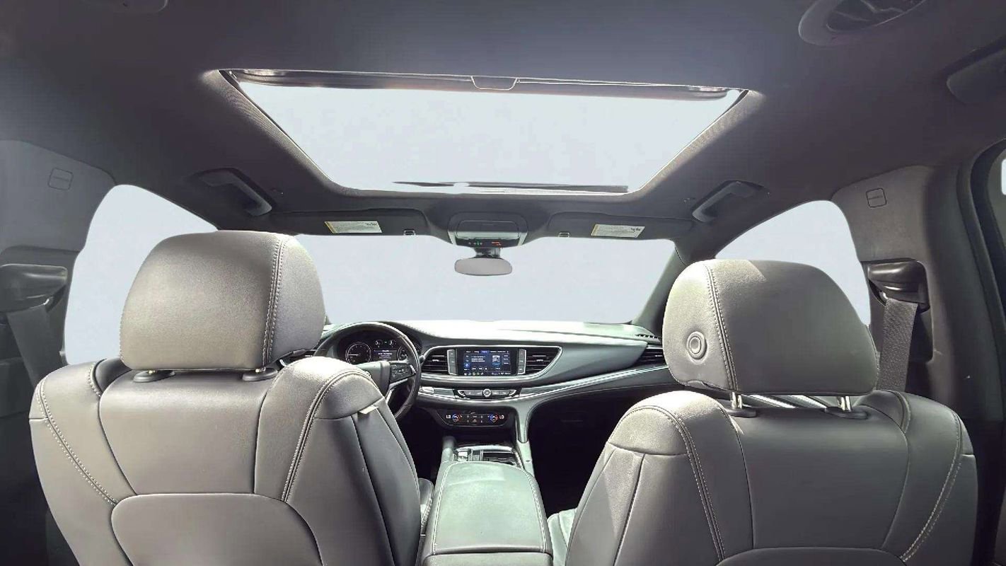 Used 2023 Buick Enclave Essence w/ Experience Buick Package image 10