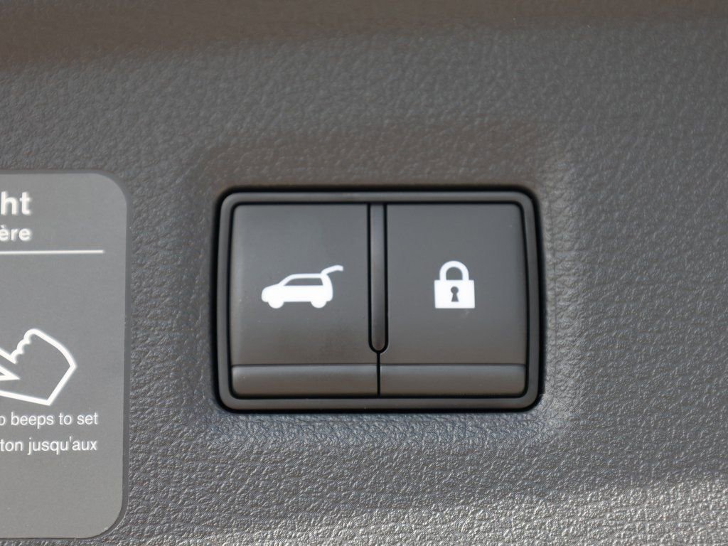 Certified 2025 INFINITI QX50 Luxe image 9