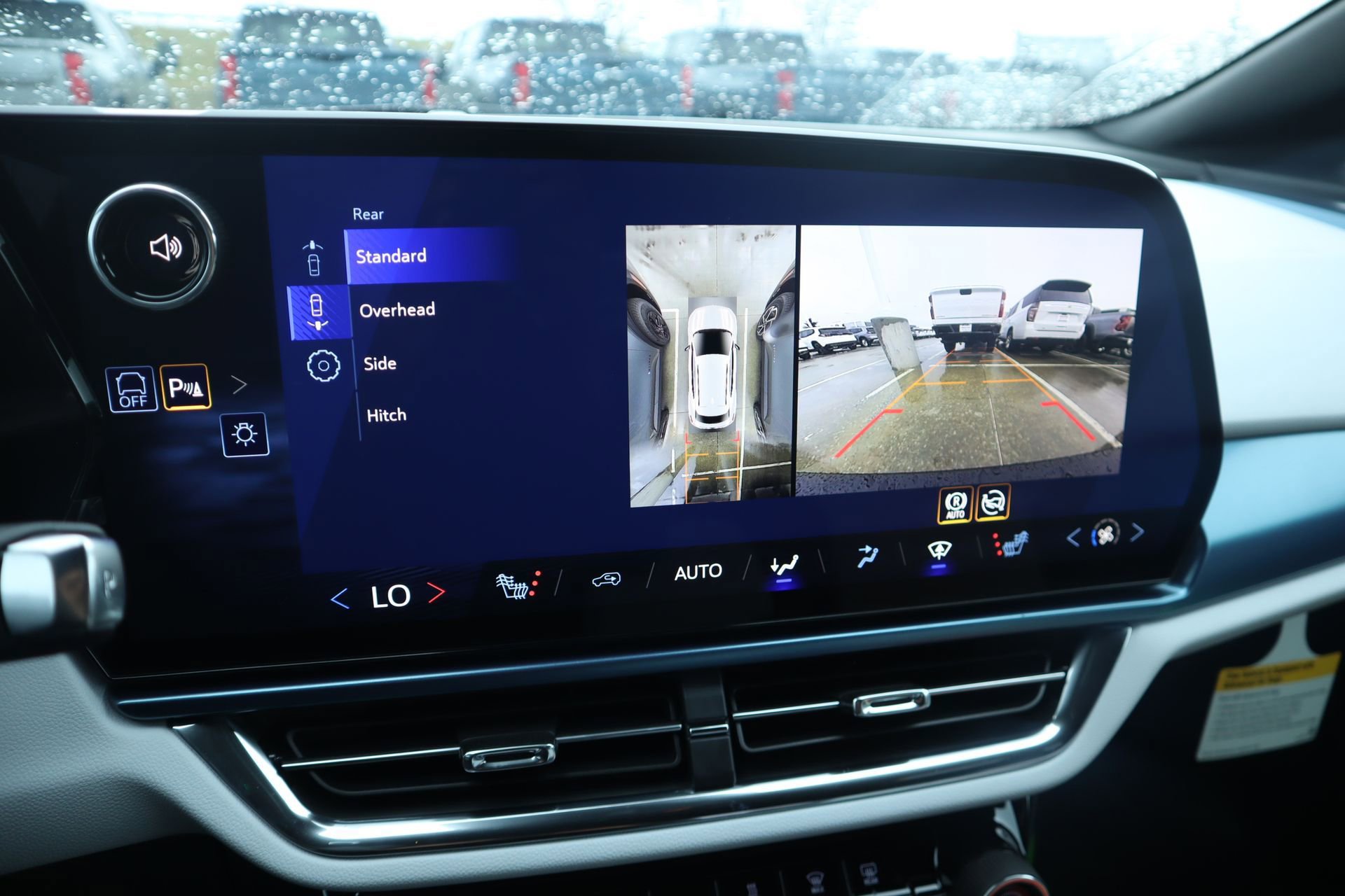 New 2026 Chevrolet Equinox EV LT image 6