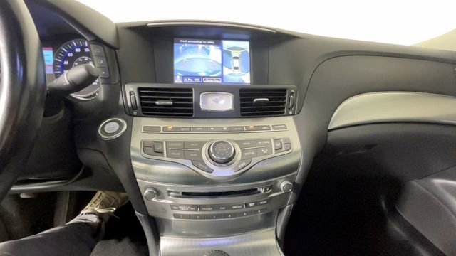 Used 2017 INFINITI Q70 L 3.7 AWD/4WD image 32