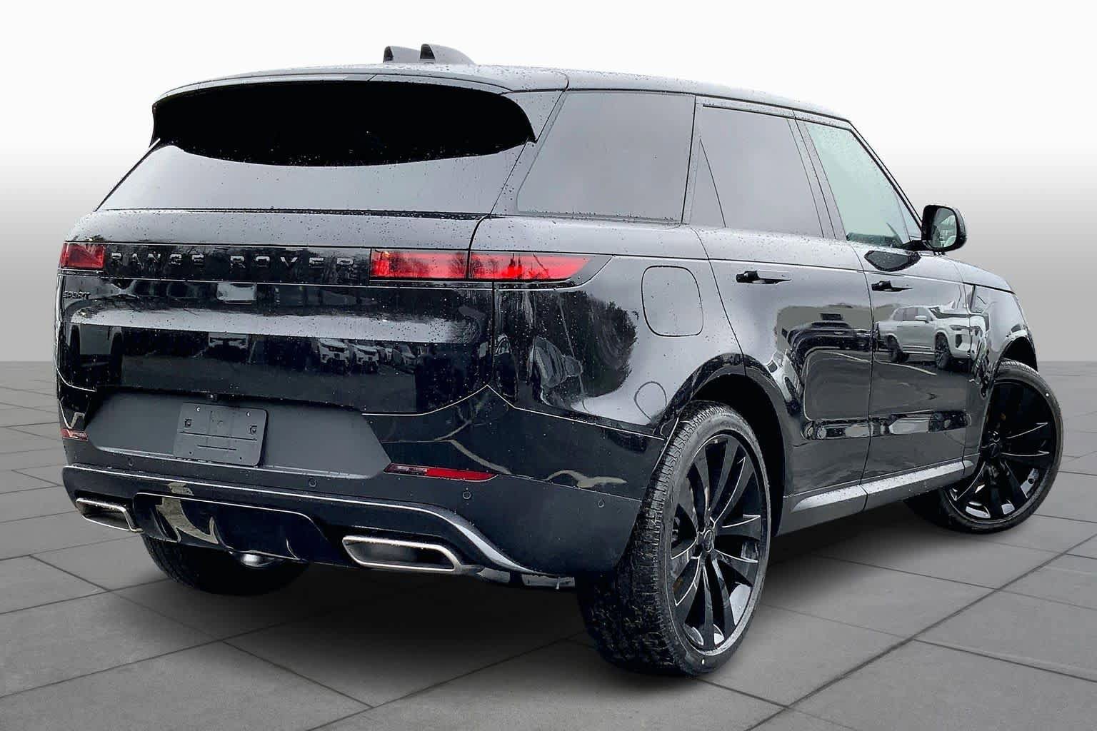 New 2026 Land Rover Range Rover Sport SE AWD/4WD image 3