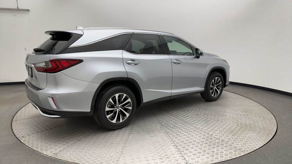 Used 2022 Lexus RX 350L Premium w/ Premium Package image 2