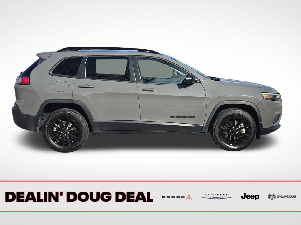 Used 2023 Jeep Cherokee Altitude Lux image 7