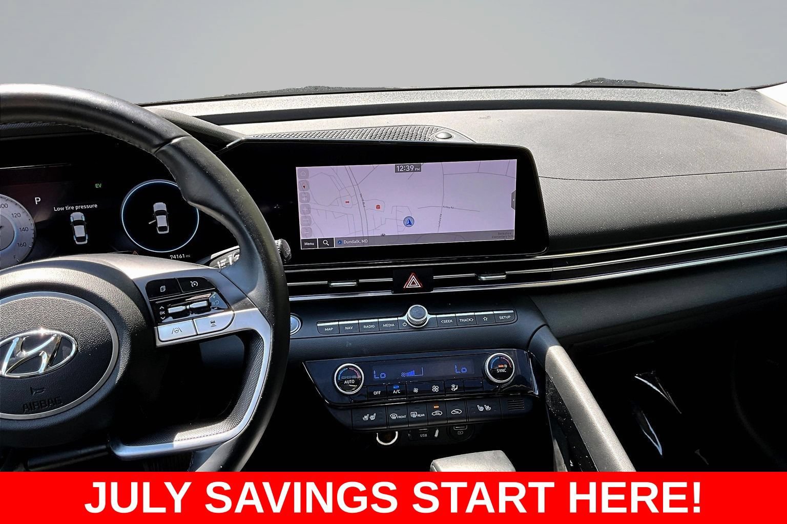 Used 2023 Hyundai Elantra Limited w/ Preferred Accessory Package FWD image 8