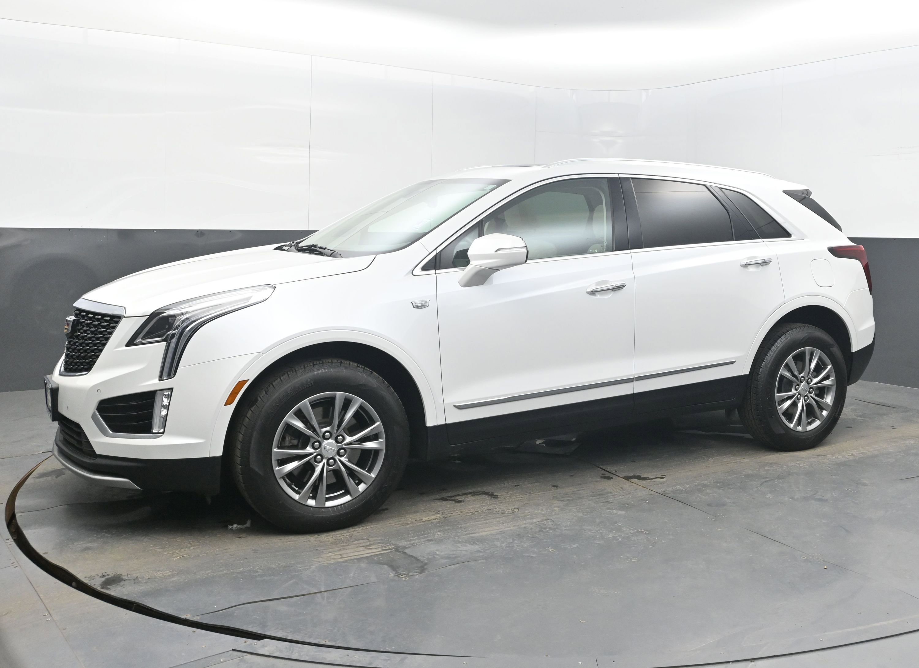 Used 2023 Cadillac XT5 Premium Luxury image 5