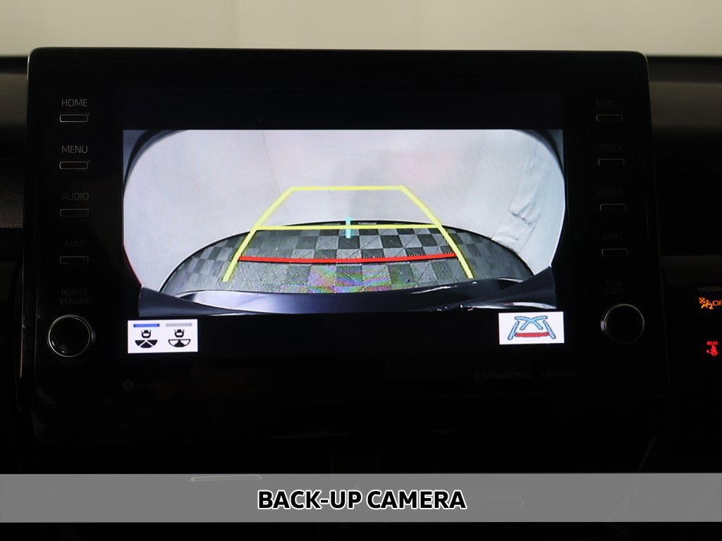 Used 2022 Toyota Camry XSE image 6