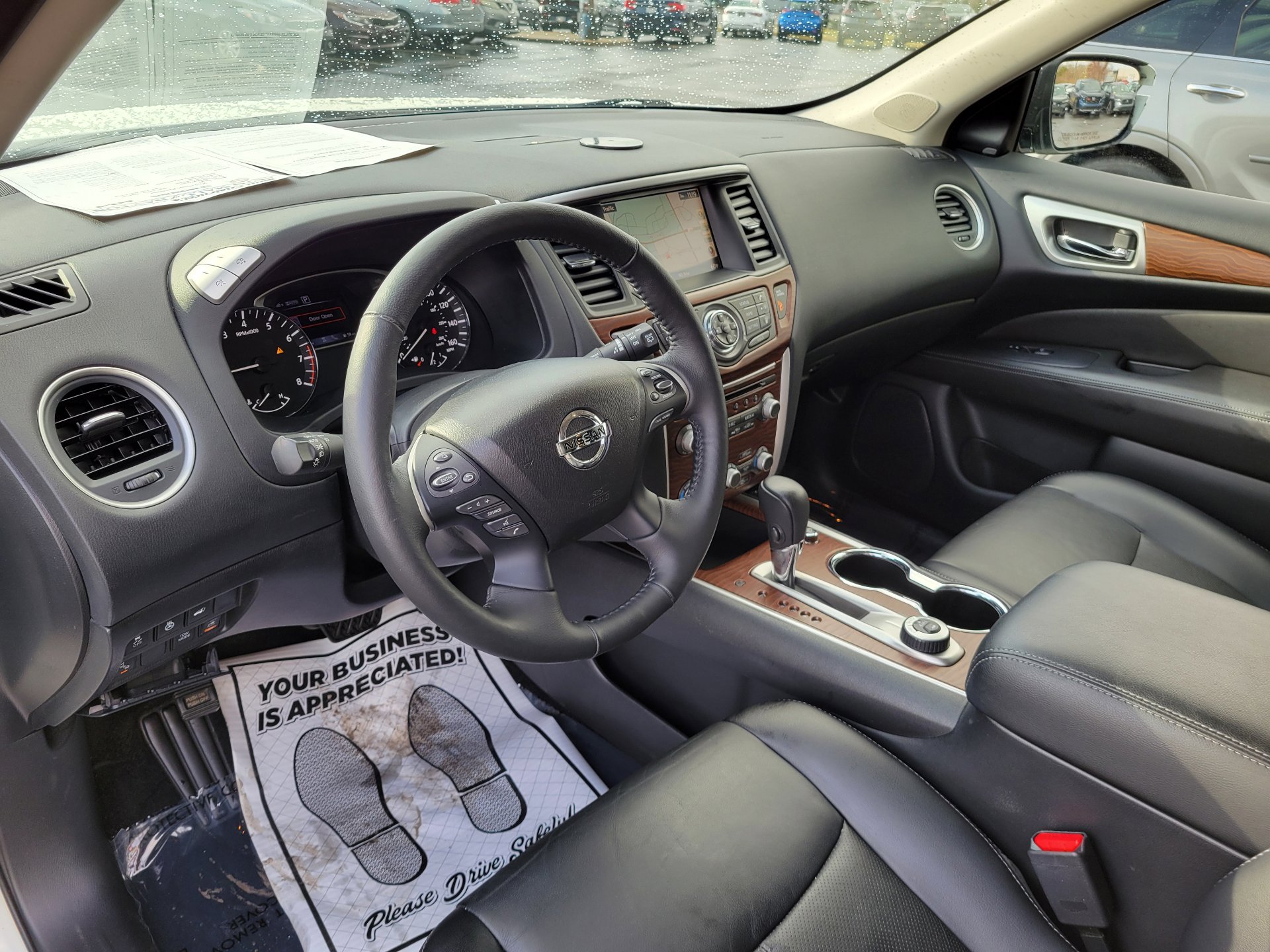 Used 2019 Nissan Pathfinder Platinum image 18