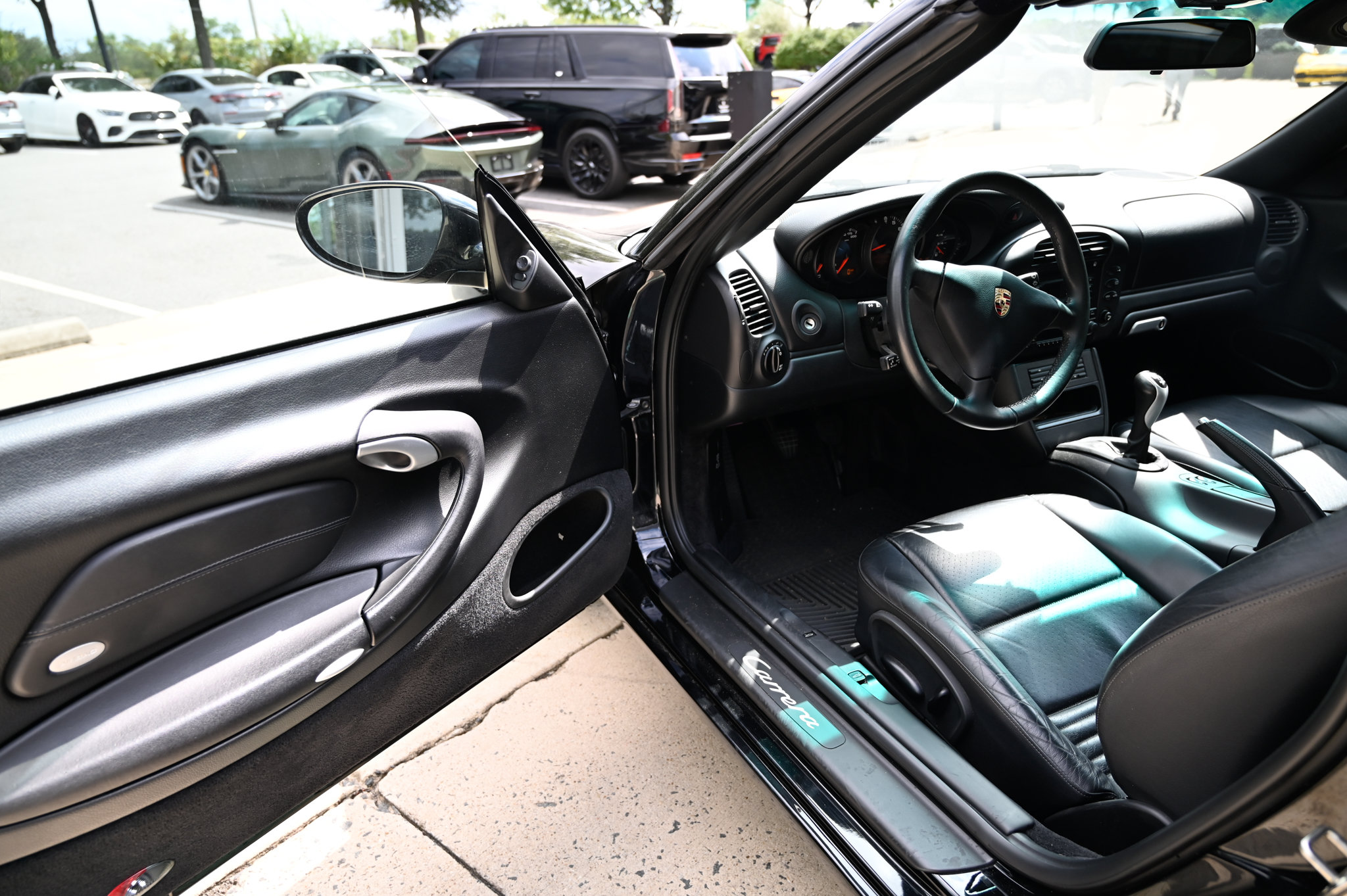 Used 2004 Porsche 911 Carrera RWD image 15