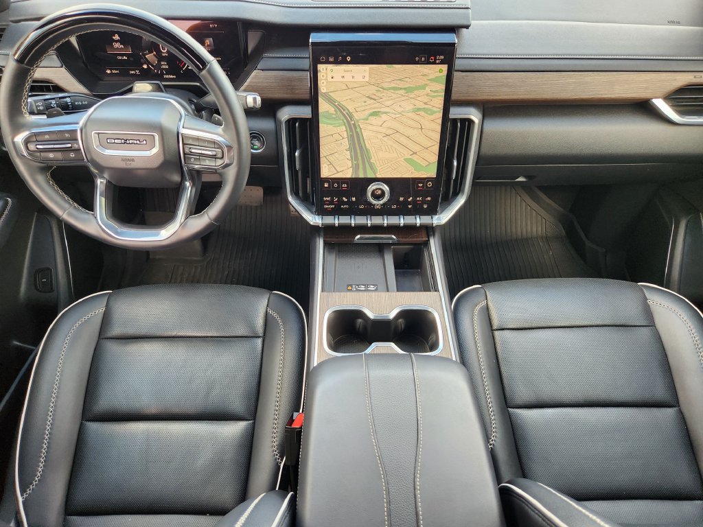 Used 2025 GMC Acadia Denali AWD/4WD image 5