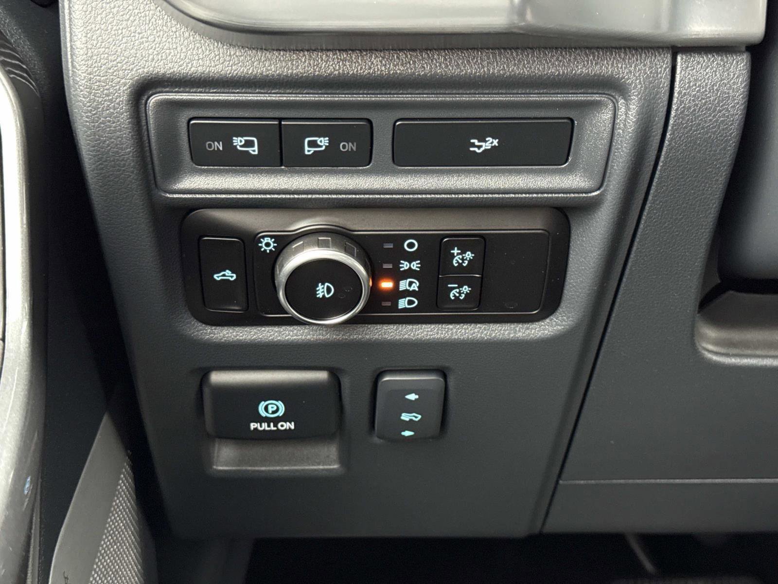 Used 2023 Ford F150 Lariat w/ Equipment Group 502A High image 11